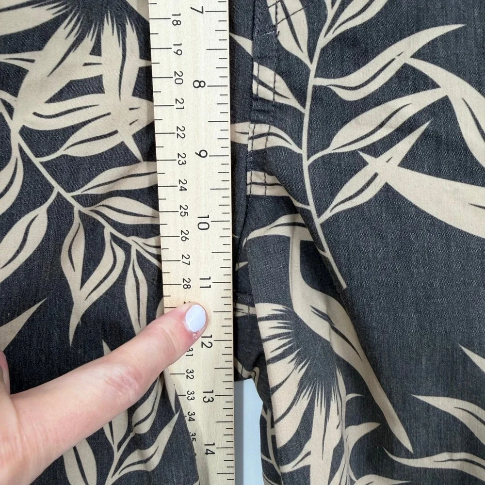 Goodfellow & Co Board Shorts Mens 33 Brown Leaf Print 4-Way Stretch Swim Trunks
